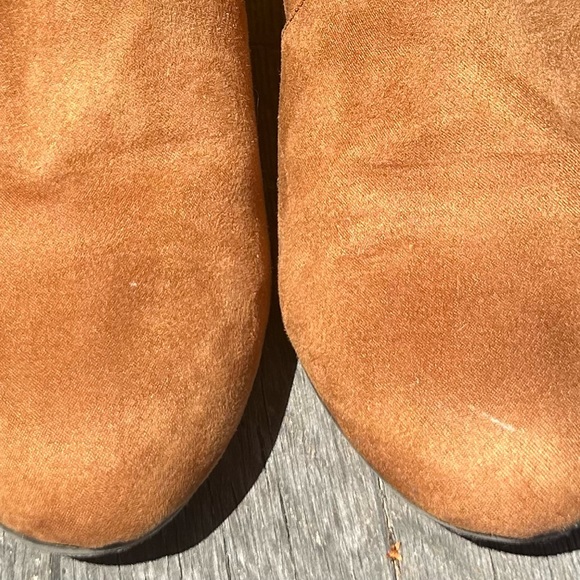 Sz 7.5 CL by Laundry wedge boots - Picture 4 of 6